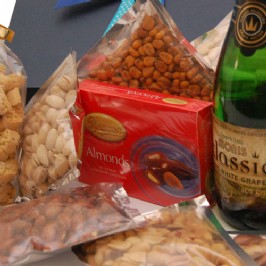 Non-Alcoholic & Nibbles (3)
