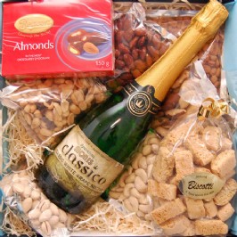 Non-Alcoholic & Nibbles (2)