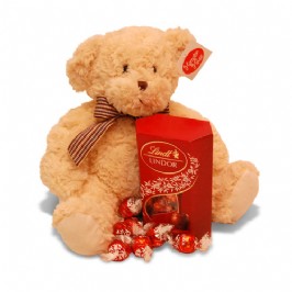 Cuddles n Chocs (1)