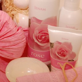 Splash of Roses (3)